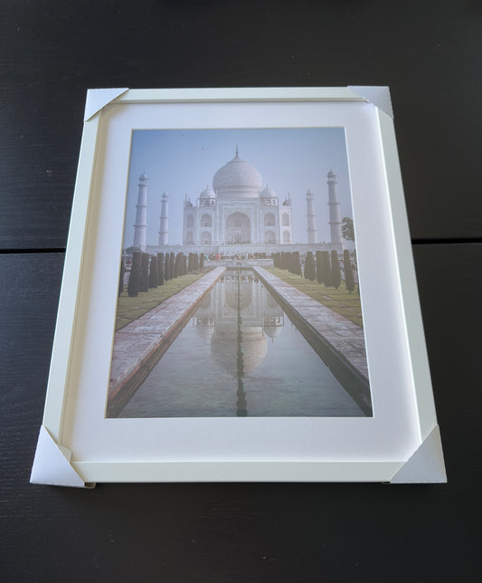 THE BEAUTIFUL TAJ MAHAL