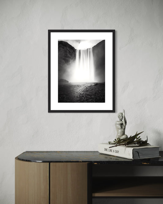 Fotodruck in Fine Art – SKOGAFOSS, DER SCHÖNE WASSERFALL – Limitierte Auflage
