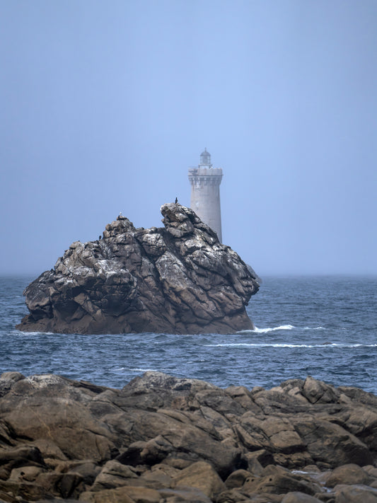 Fotodruck in Fine Art – DER LEUCHTTURM ERSCHEINT – Limitierte Auflage
