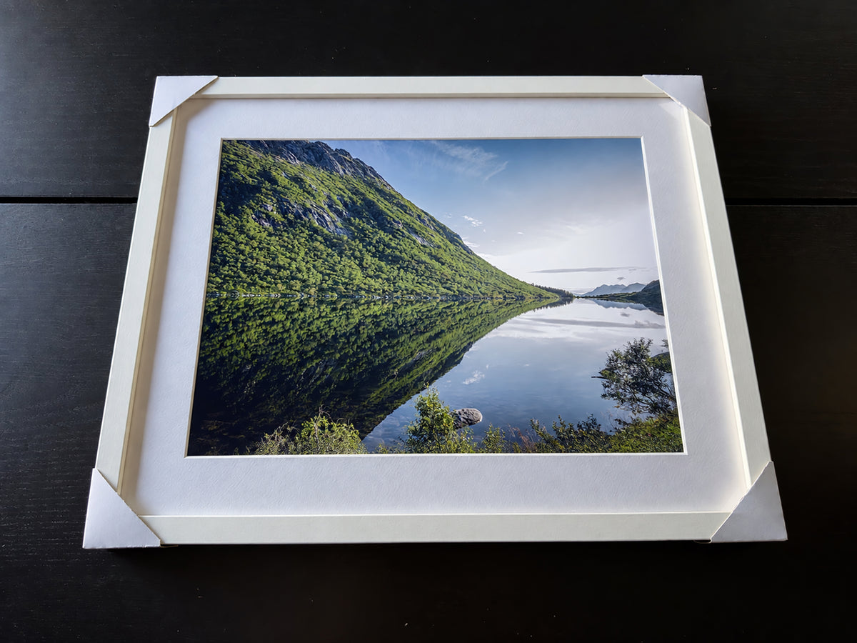 Fotodruck in Fine Art – IM INNEREN DES TORII – Limitierte Auflage