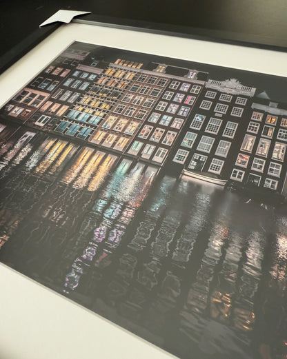 THE LIGHTS OF AMSTERDAM