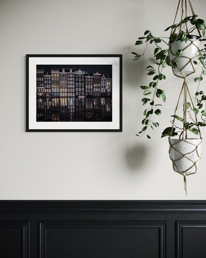 THE LIGHTS OF AMSTERDAM