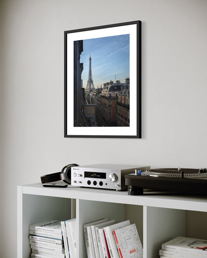 GLIMPSE OF EIFFEL TOWER