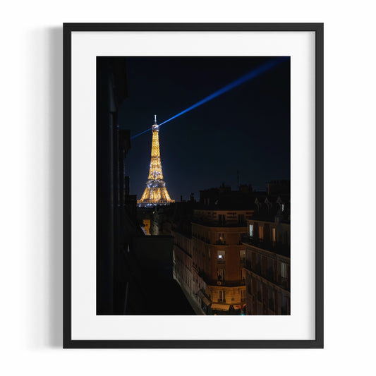 EIFFEL TOWER BY NIGHT