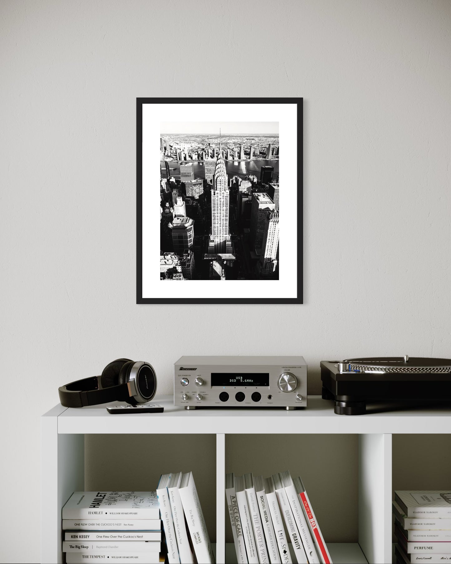 LIGHTS AND SHADOWS IN NEW YORK