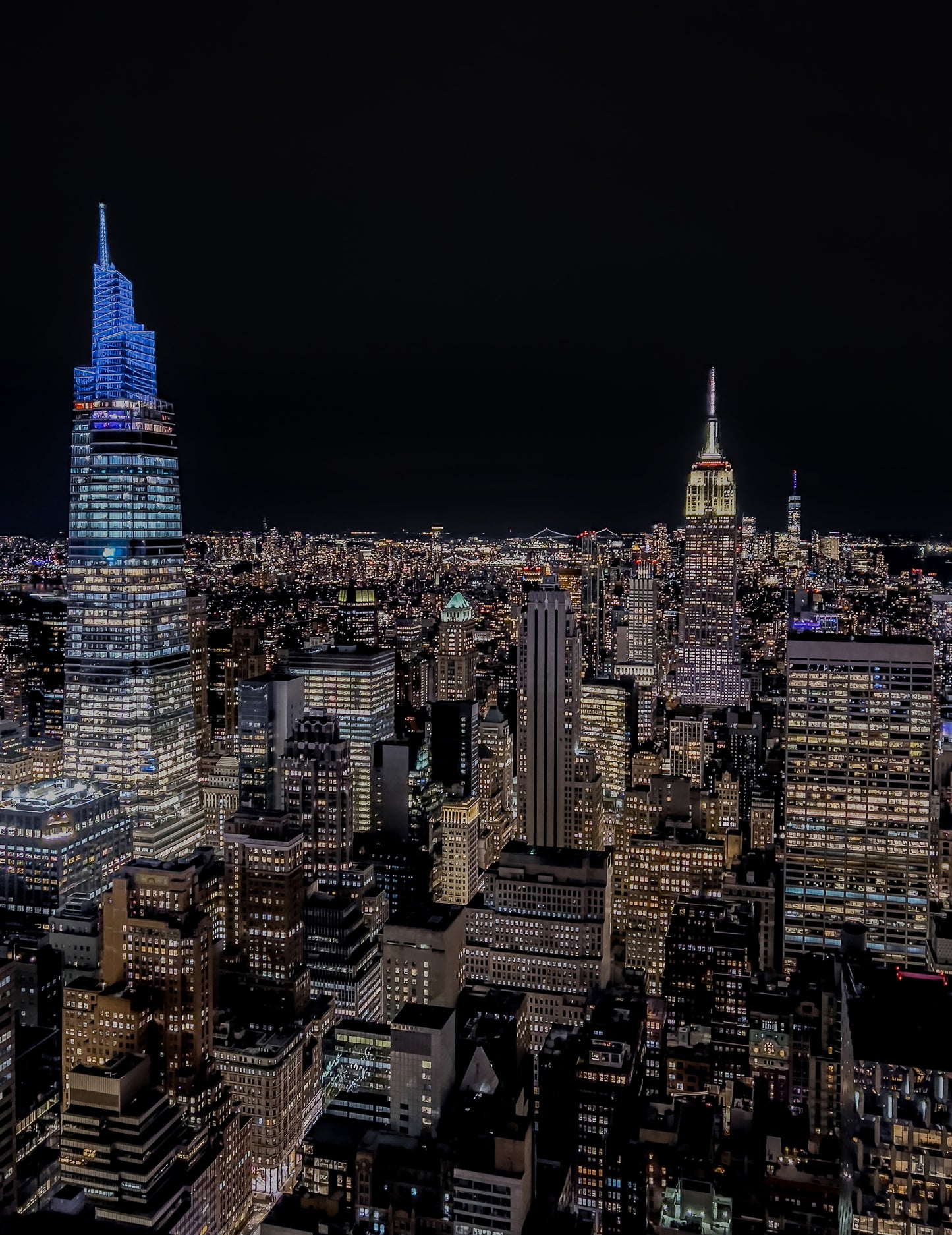 THE NIGHT IN MANHATTAN