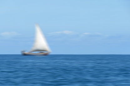 THE RUNAWAY BOAT XXL