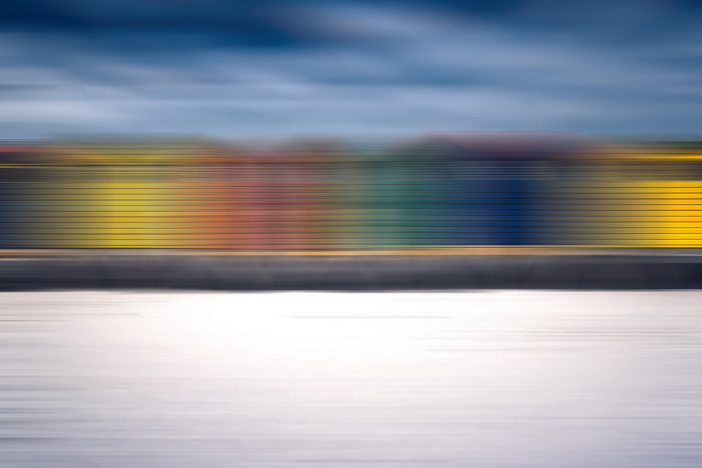 COLOURS IN MOTION XXL