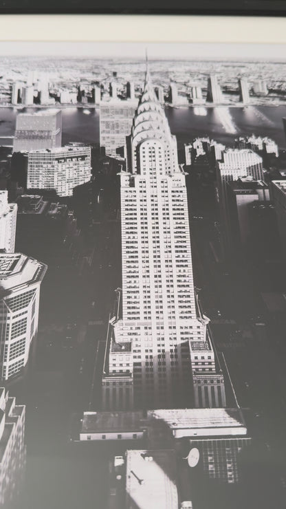 LIGHTS AND SHADOWS IN NEW YORK